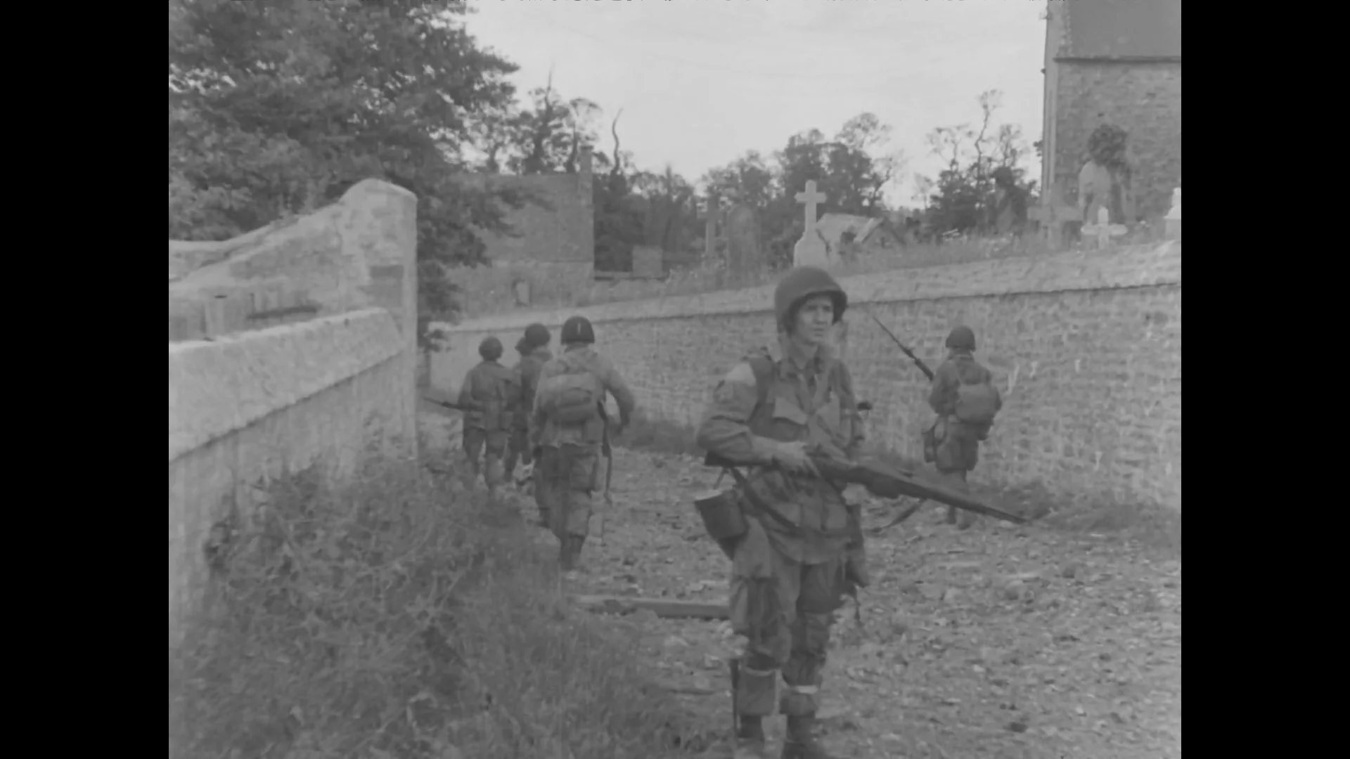 Image d’origine : des soldats pendant la Seconde Guerre mondiale